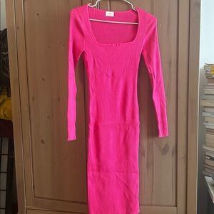 Wilfred Vibrant Pink Ribbed Long Sleeve Maxi Dress